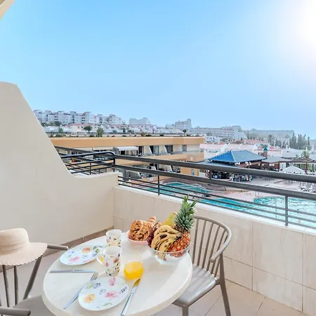 Obsidian Estudio Santa Maria アパート